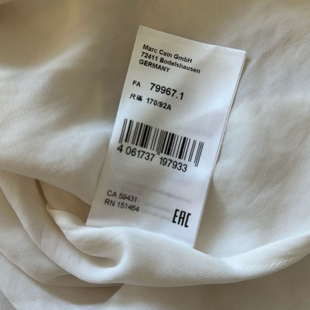 Marc Cain Flowing Blouse Cream Size N4 - Picture 11 of 13